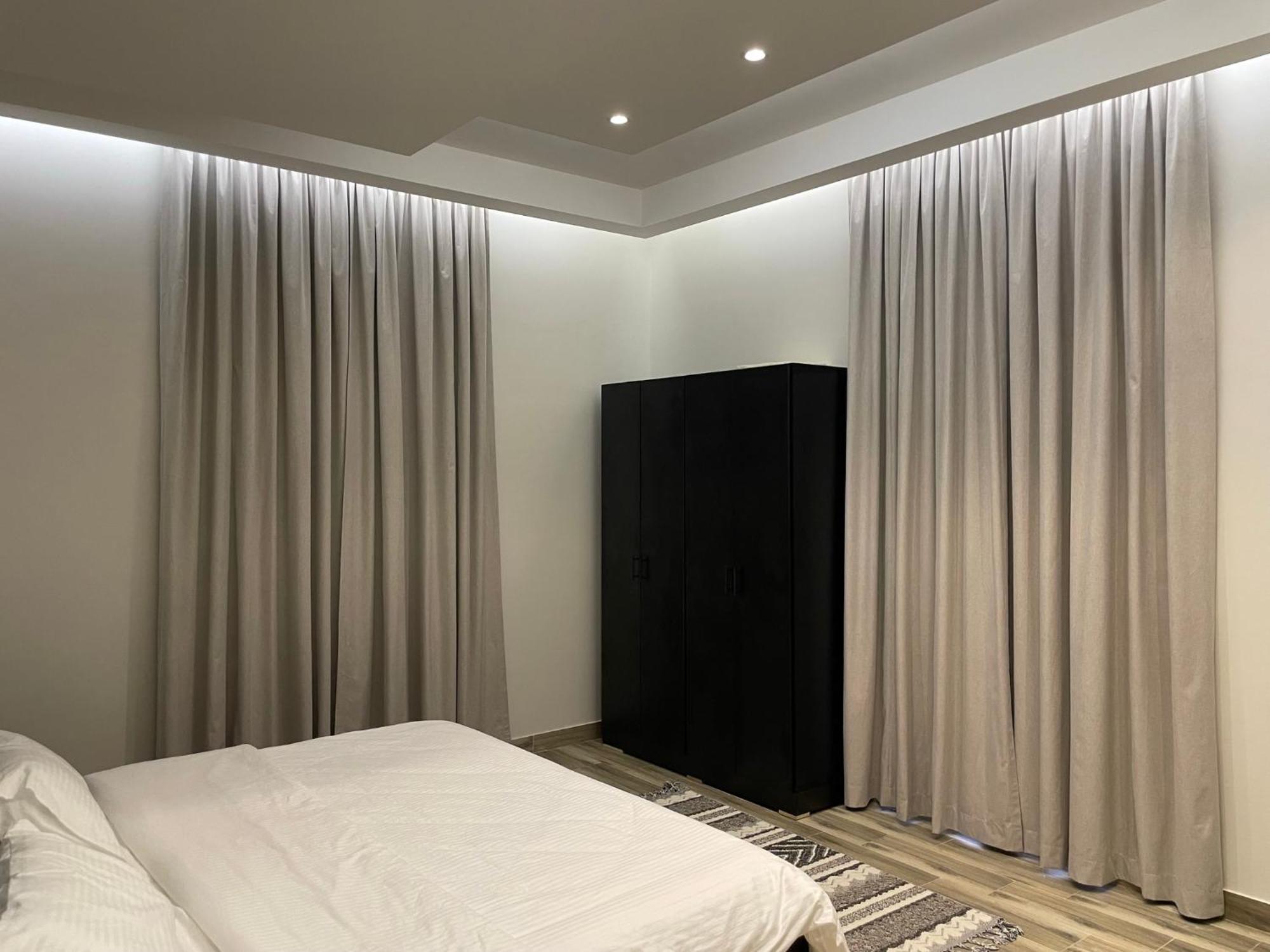 بثلاث غرف نوم ودخول ذكي Apartment *