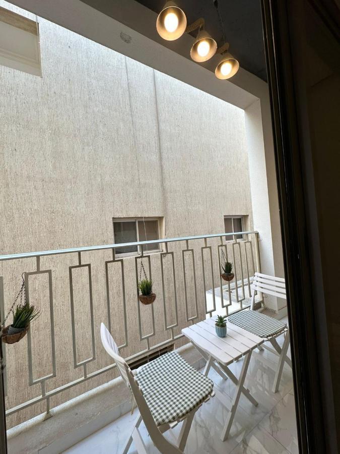 بثلاث غرف نوم ودخول ذكي Apartment *